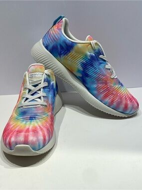 Skechers Bob's Squad Hazy Daisy Womens Size 7  Sneakers F38